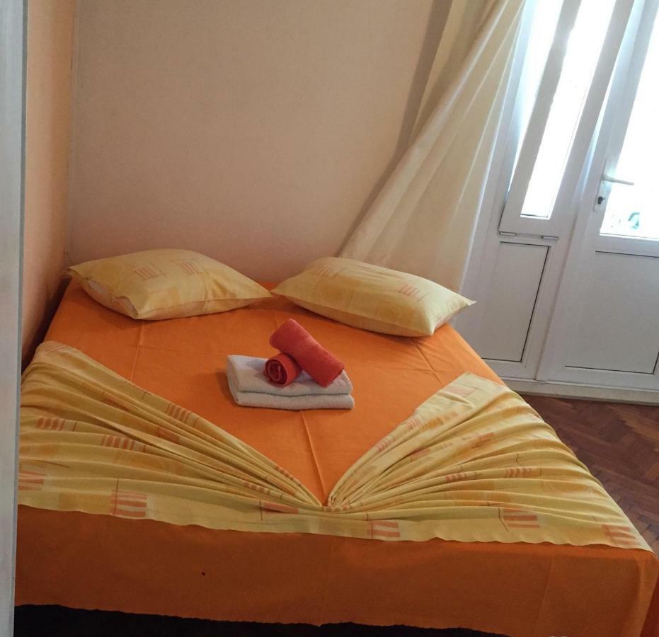 Apartment Seaview Jelsa Racic Bagian luar foto